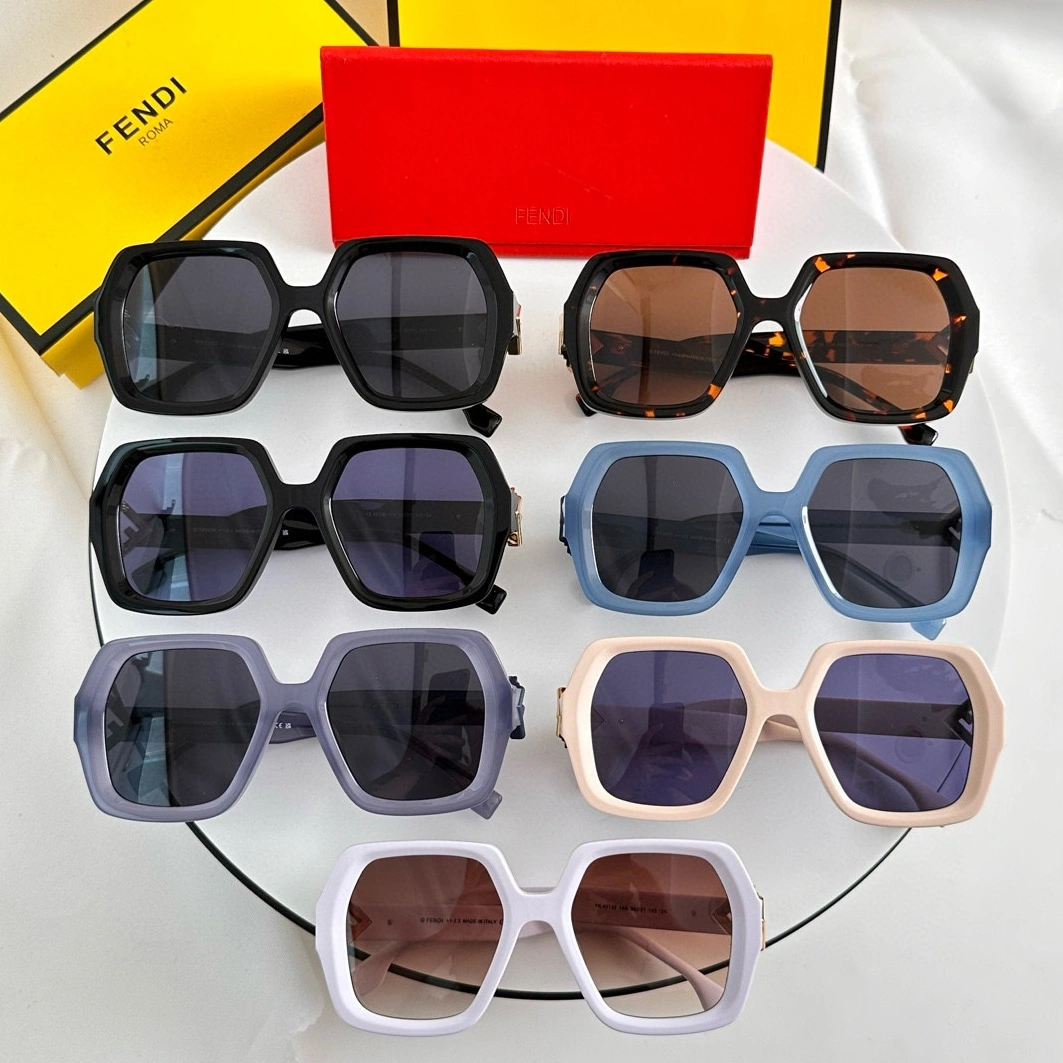 Fendi AAA Quality Sunglasses Vibrant 4680