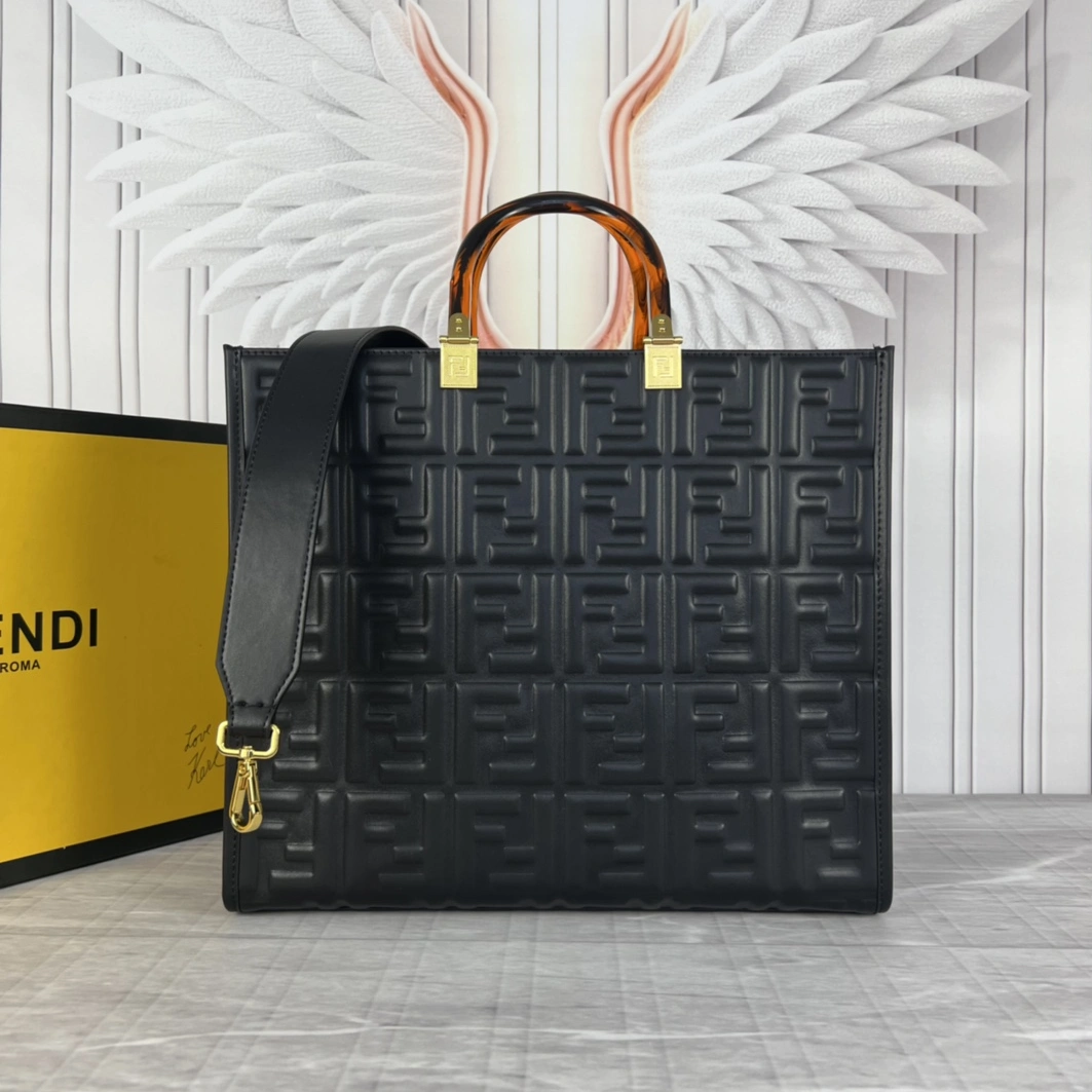 Fendi AAA Quality Tote-Handbags For Women Sophisticated 7351