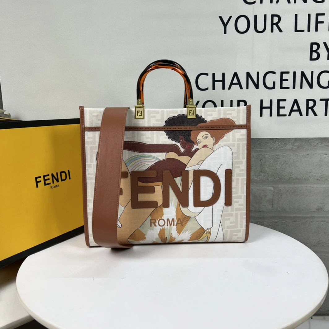 Fendi AAA Quality Tote-Handbags For Women Trendy 444