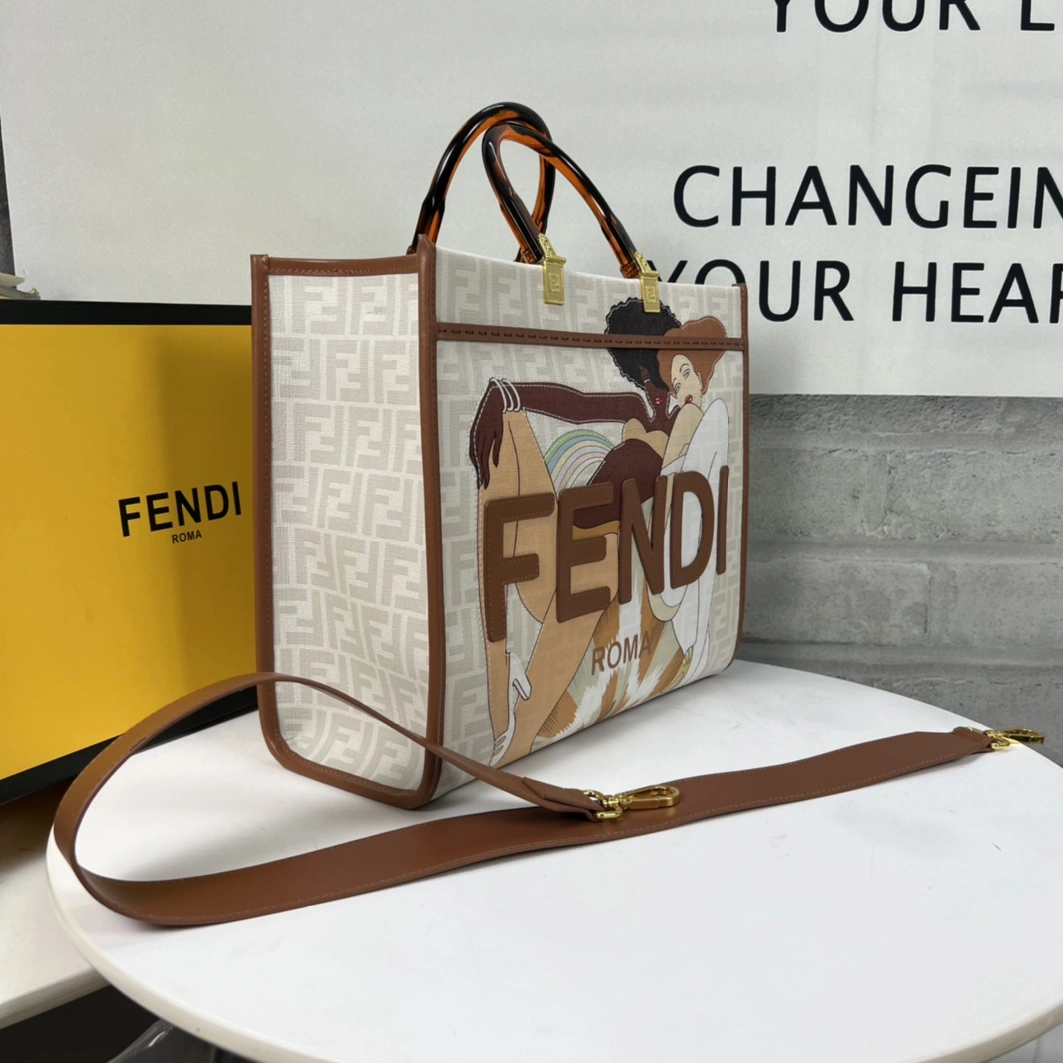 Fendi AAA Quality Tote-Handbags For Women Trendy 444
