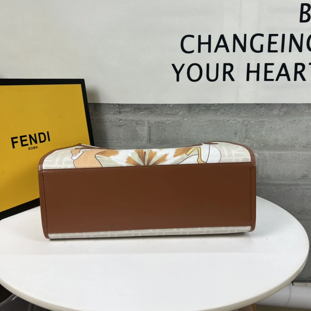 Fendi AAA Quality Tote-Handbags For Women Trendy 444