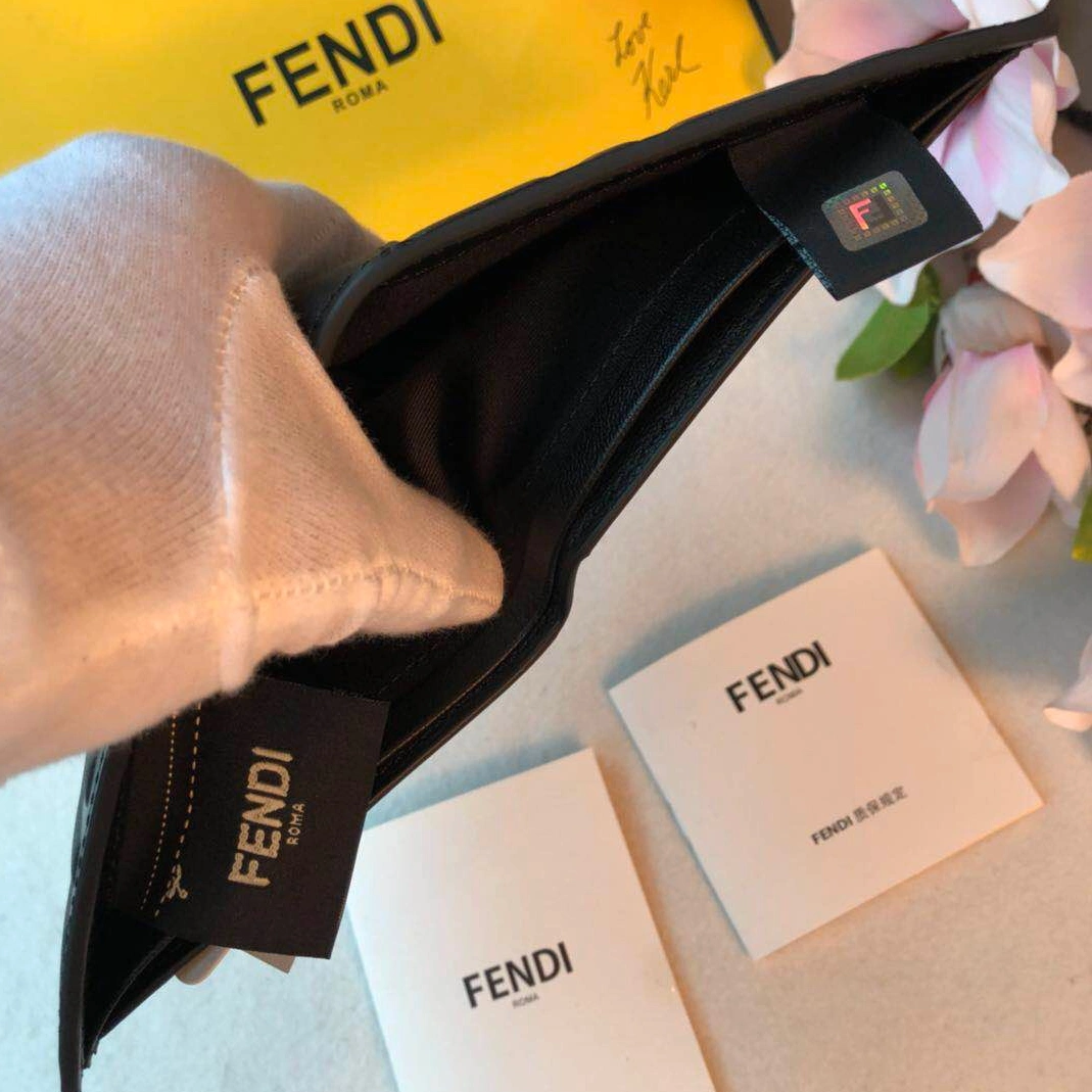 Fendi AAA Quality Wallet Efficient 3200
