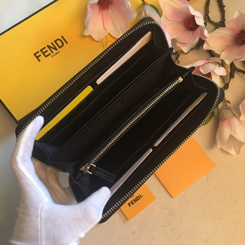 Fendi AAA Quality Wallet Flexible 4857