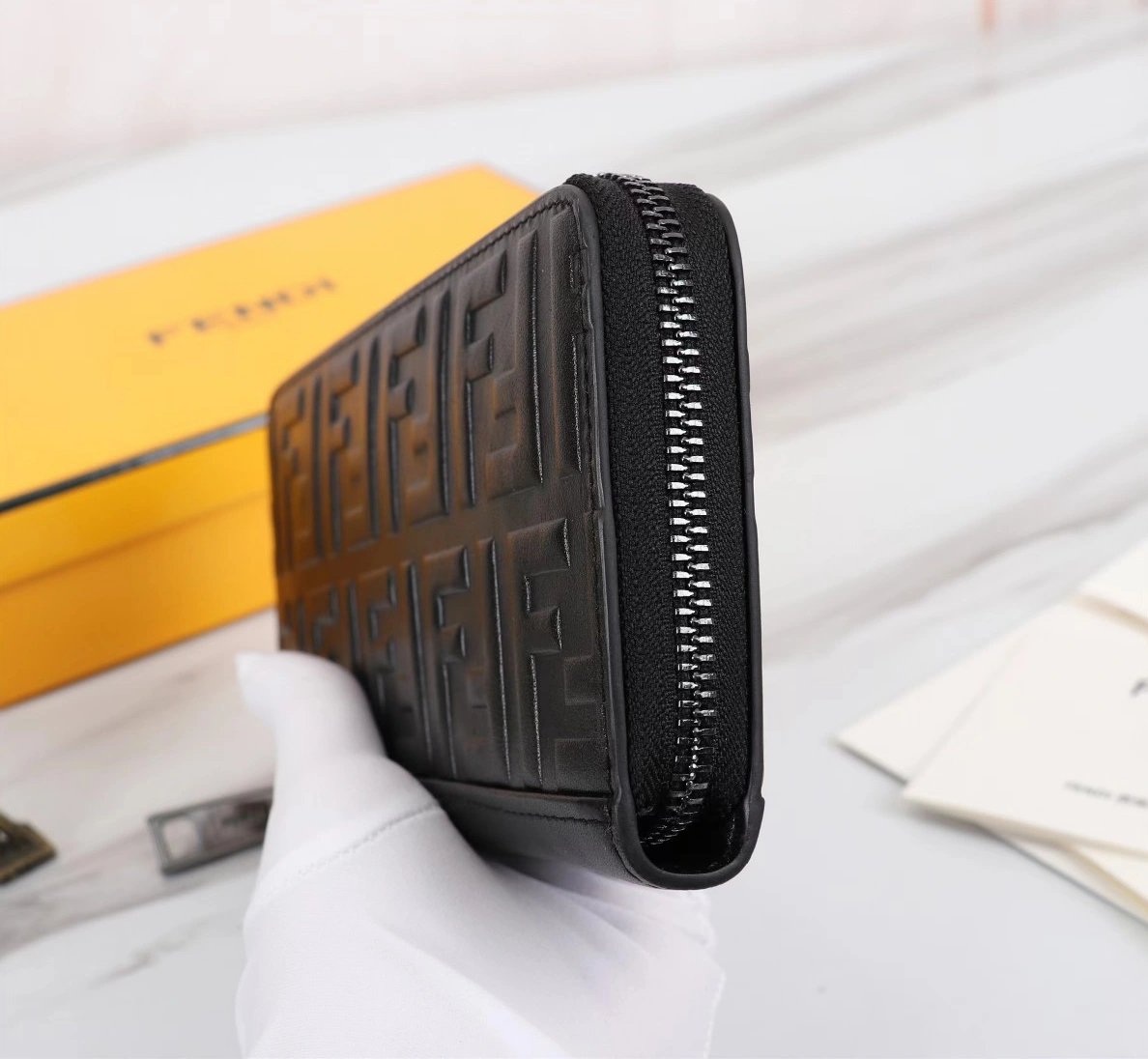 Fendi AAA Quality Wallet For Unisex Lightweight 6757