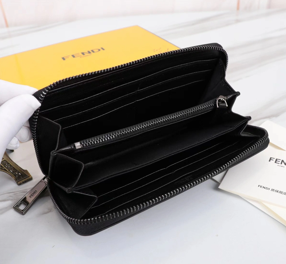 Fendi AAA Quality Wallet For Unisex Lightweight 6757