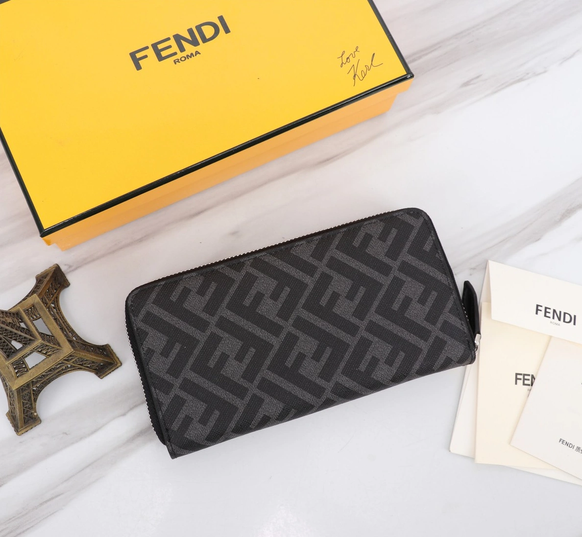 Fendi AAA Quality Wallet For Unisex Sleek 2767
