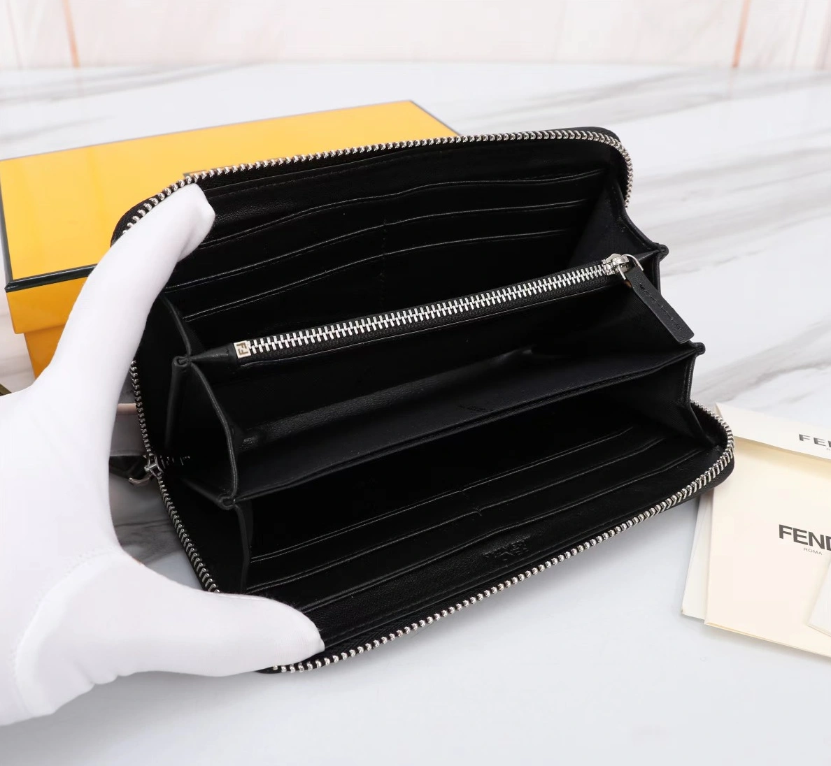Fendi AAA Quality Wallet For Unisex Sleek 2767