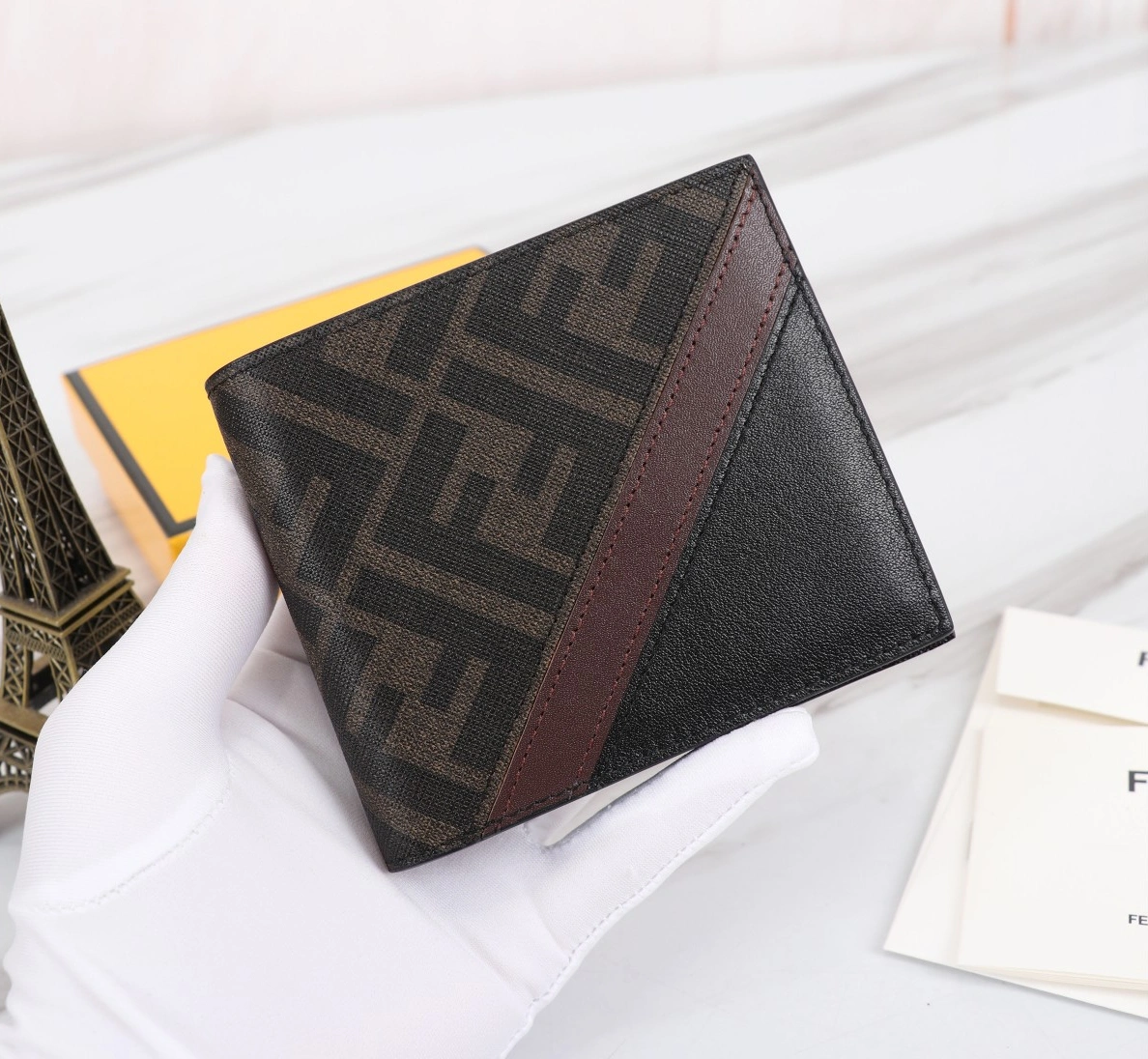 Fendi AAA Quality Wallet For Unisex Sophisticated 2338