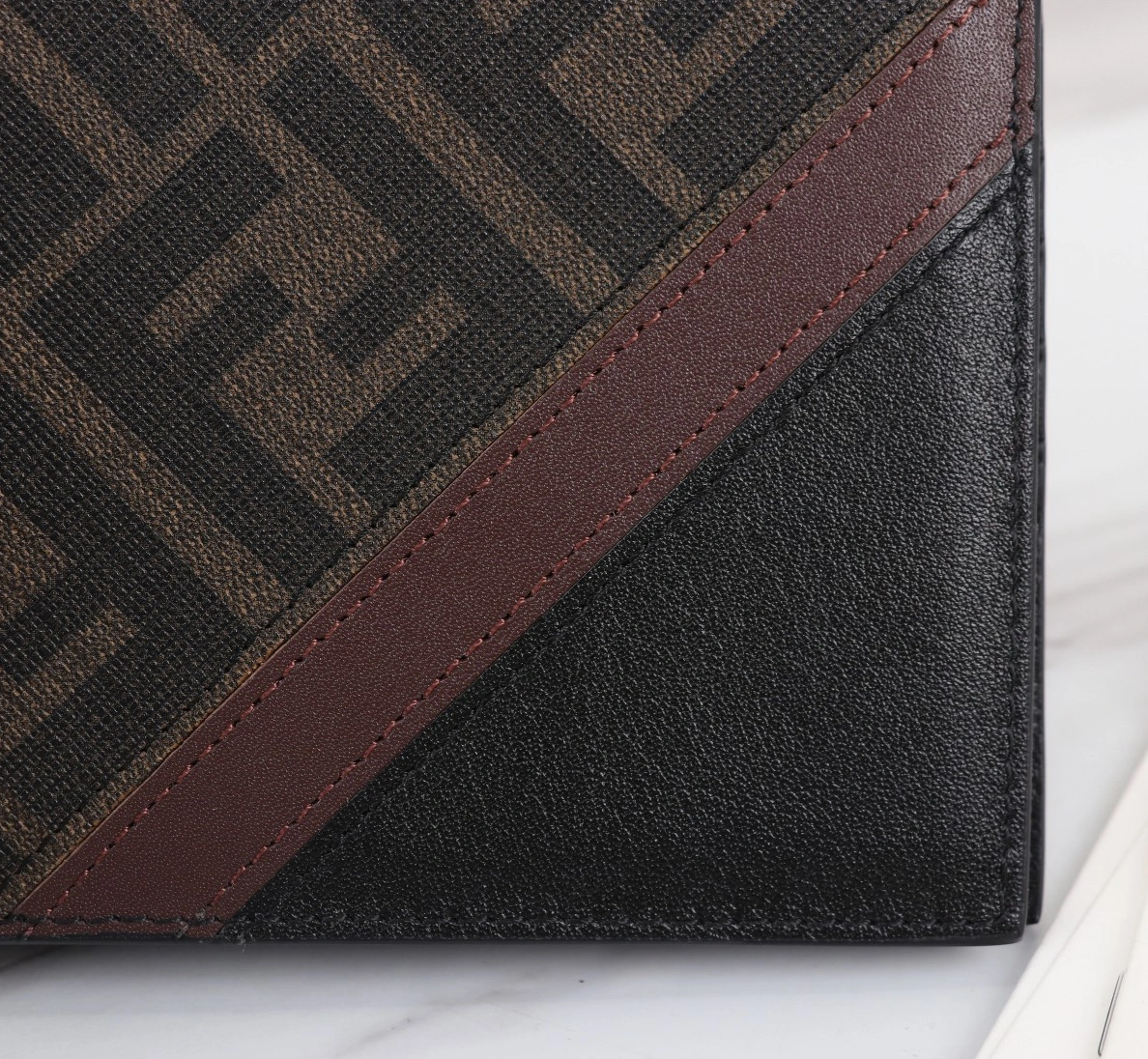 Fendi AAA Quality Wallet For Unisex Sophisticated 2338