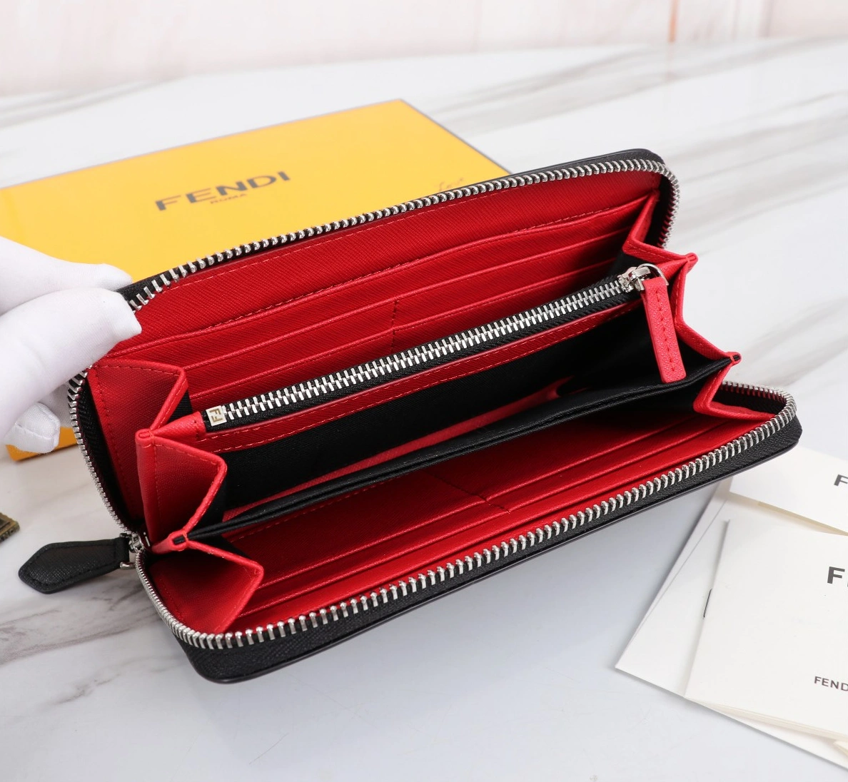 Fendi AAA Quality Wallet For Unisex SportInspired 8768