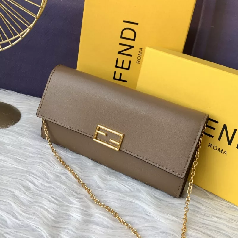 Fendi AAA Quality Wallet For Women Sleek 2707