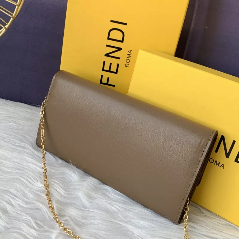 Fendi AAA Quality Wallet For Women Sleek 2707