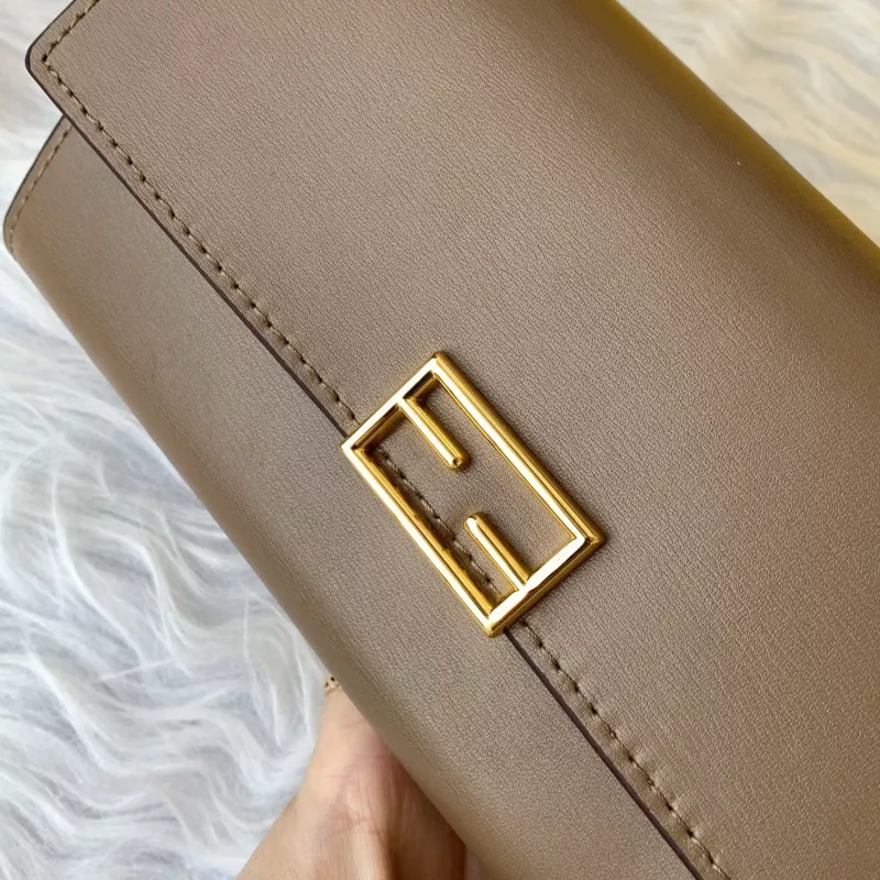 Fendi AAA Quality Wallet For Women Sleek 2707