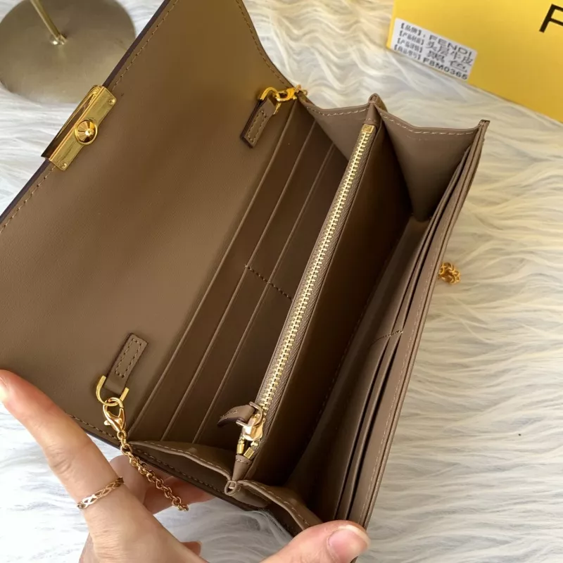 Fendi AAA Quality Wallet For Women Sleek 2707