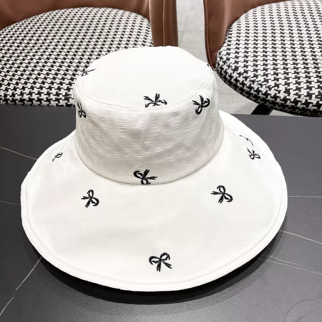 Fendi Caps Affordable 3826