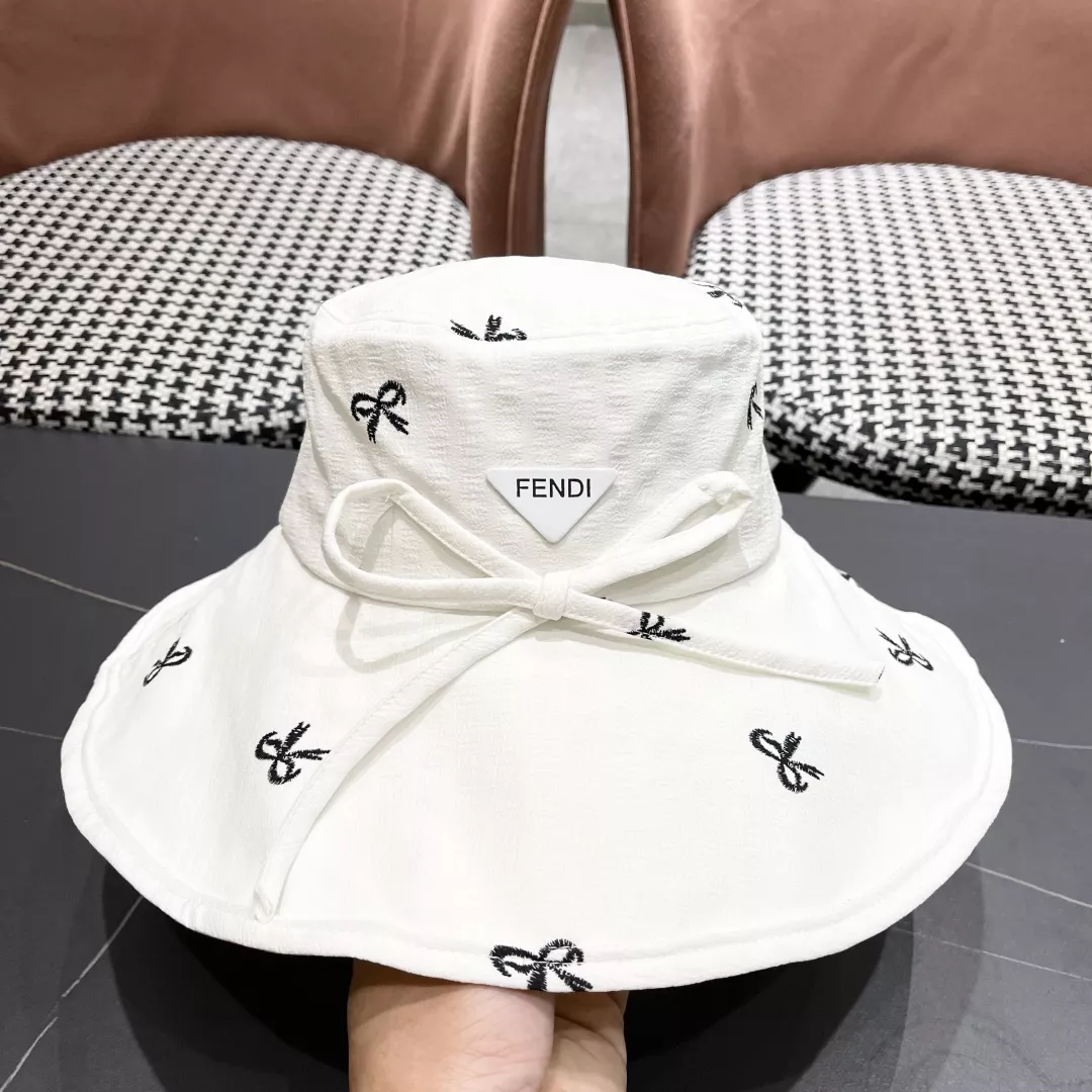 Fendi Caps Affordable 3826