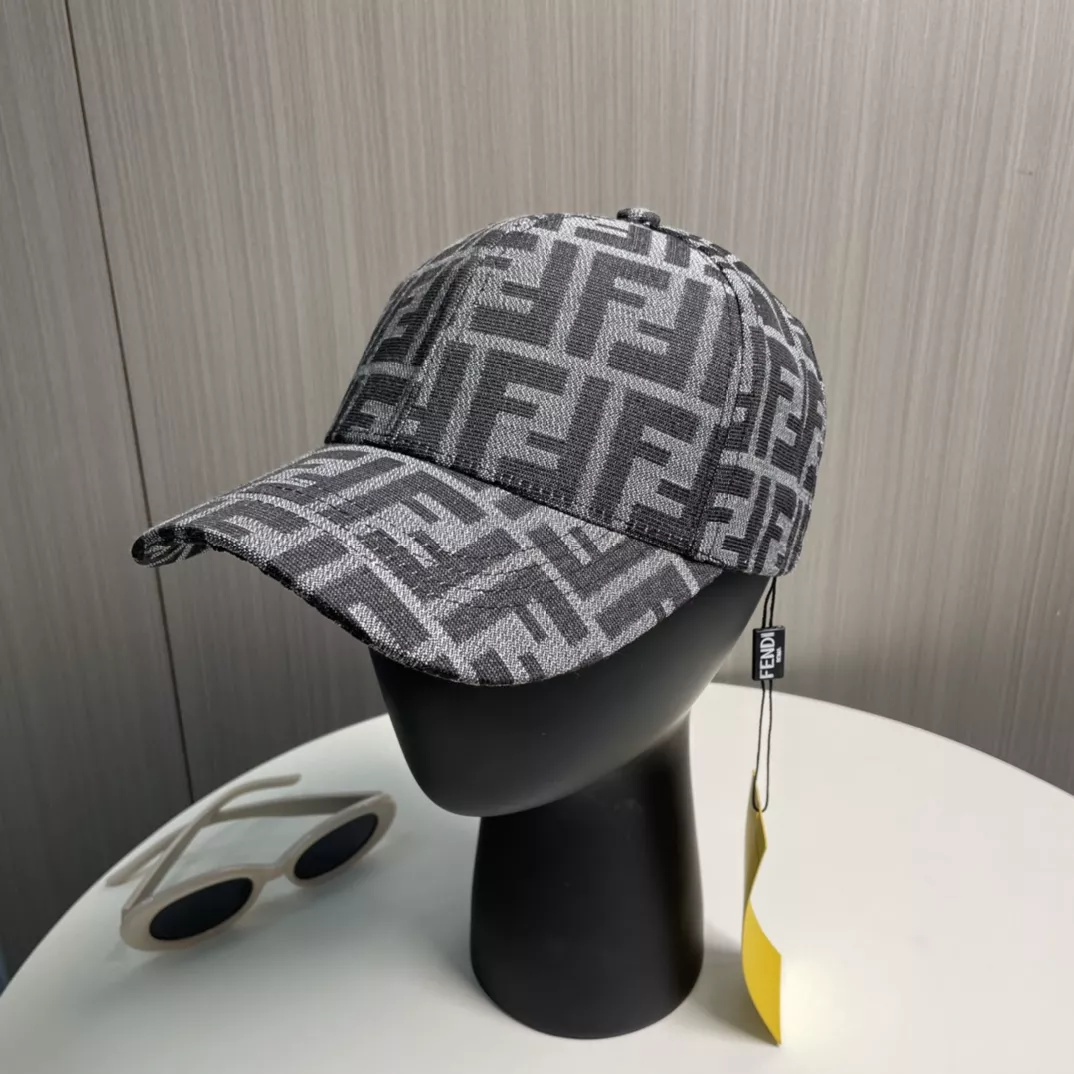 Fendi Caps Bold 4107