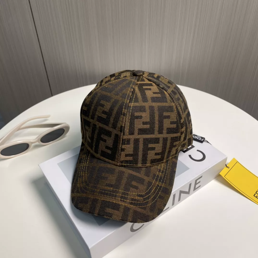 Fendi Caps Bright 140
