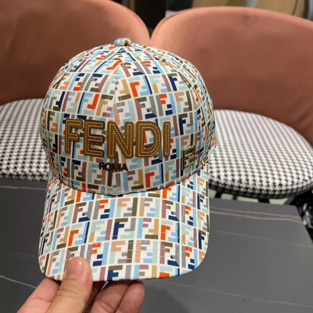 Fendi Caps Cozy 3075