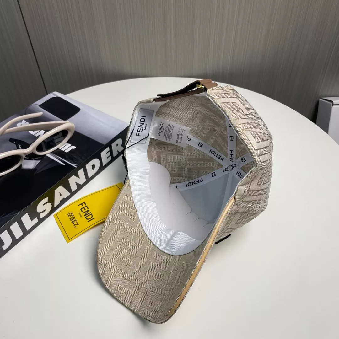 Fendi Caps Durable 3313