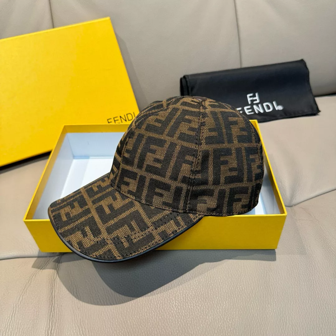 Fendi Caps EasyMatch 5110