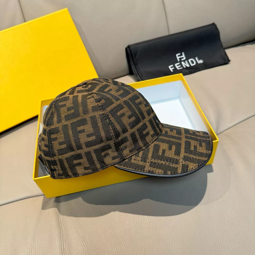 Fendi Caps EasyMatch 5110