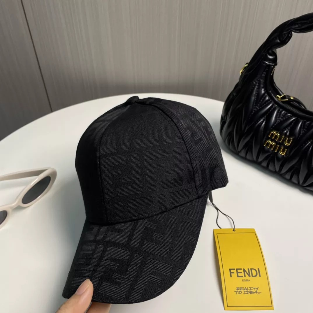 Fendi Caps Efficient 1208