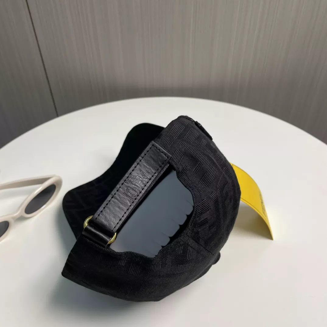 Fendi Caps Efficient 1208