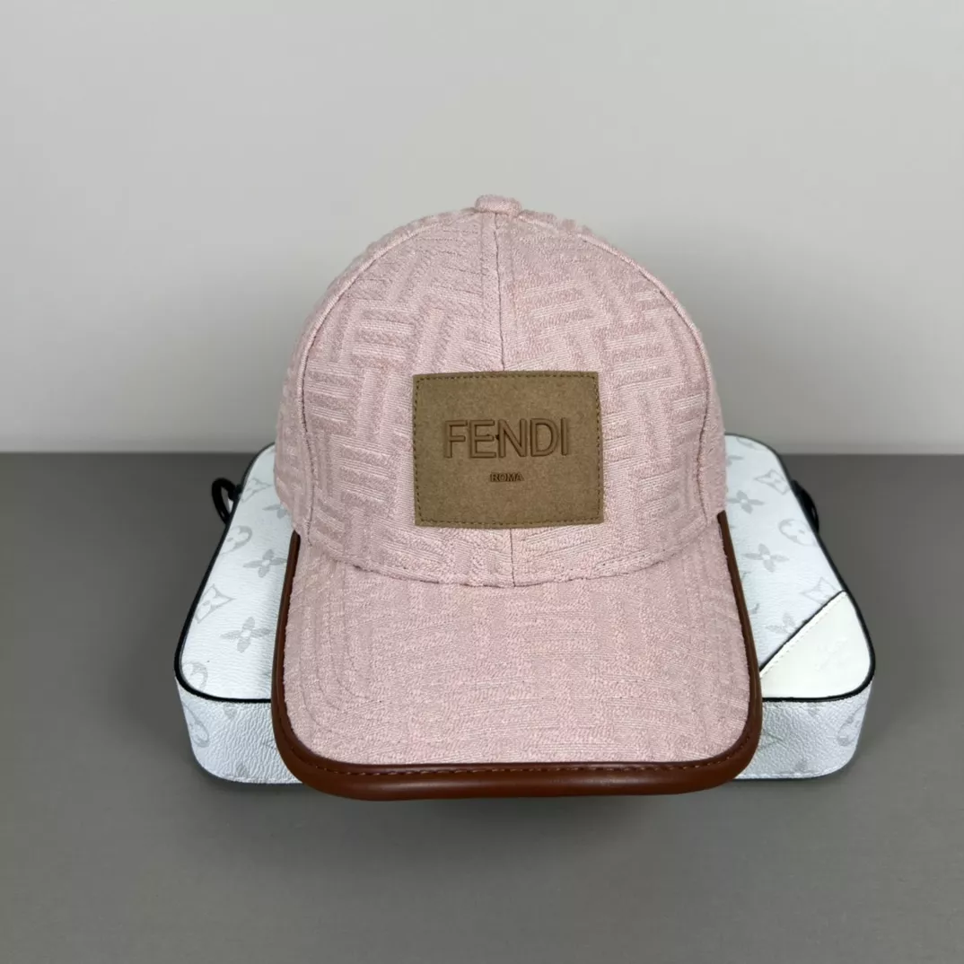Fendi Caps Efficient 961