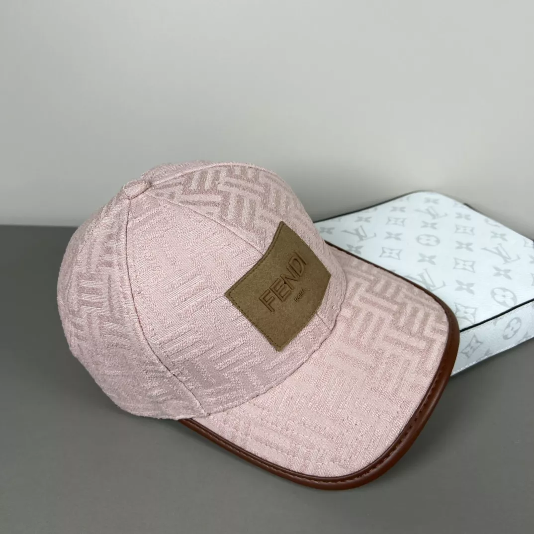 Fendi Caps Efficient 961
