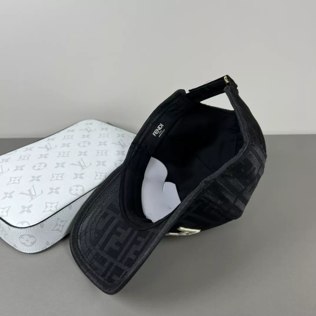 Fendi Caps GoodFit 9683