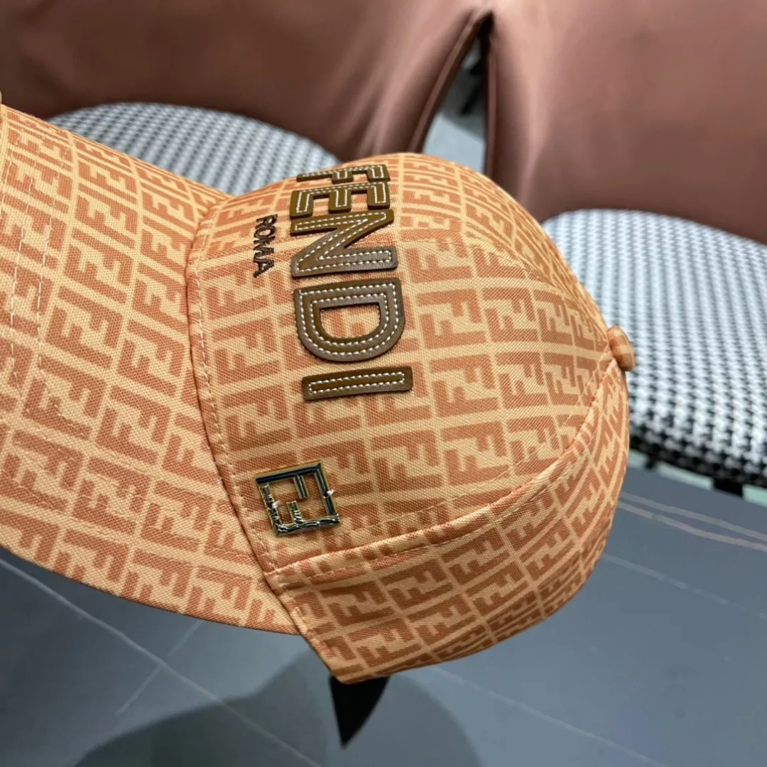 Fendi Caps Minimalist 2610