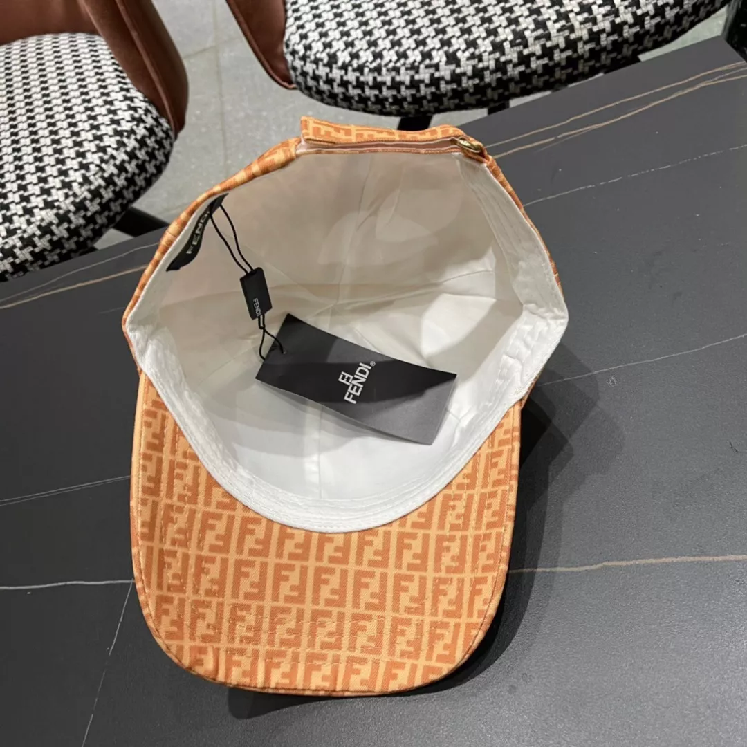 Fendi Caps Minimalist 2610