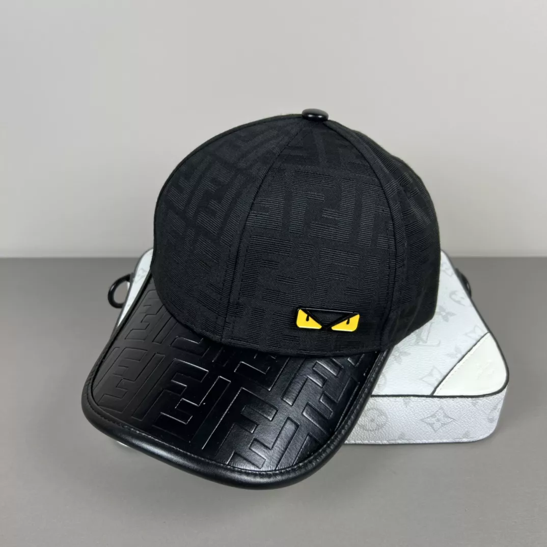 Fendi Caps Modern 4202