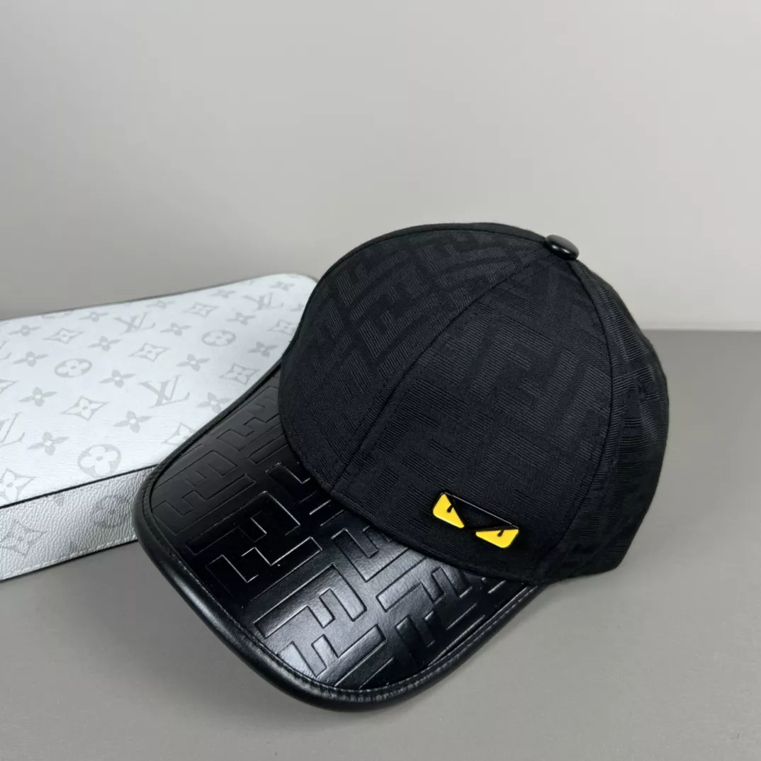 Fendi Caps Modern 4202