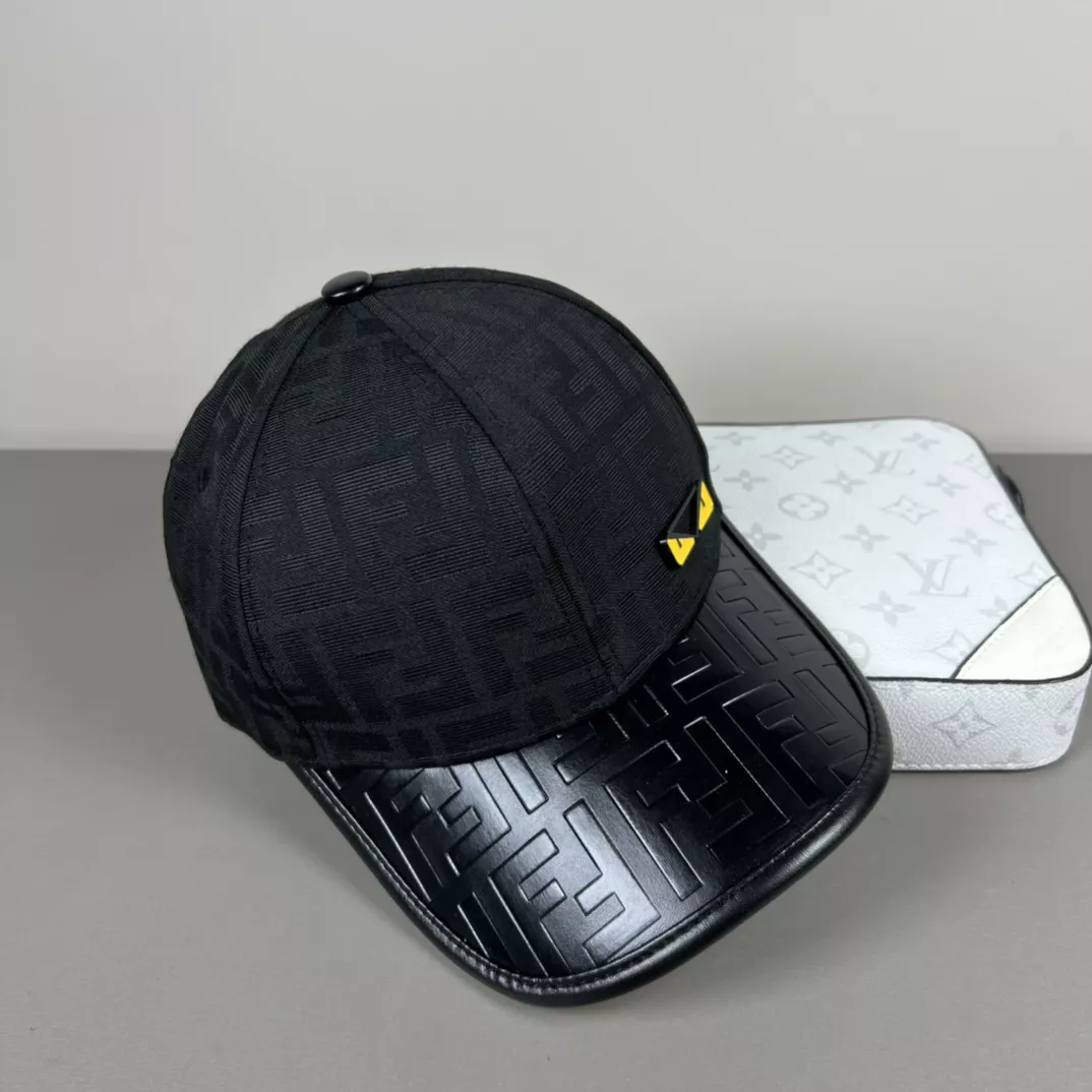 Fendi Caps Modern 4202