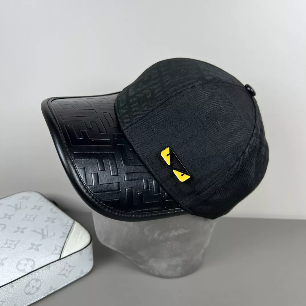 Fendi Caps Modern 4202