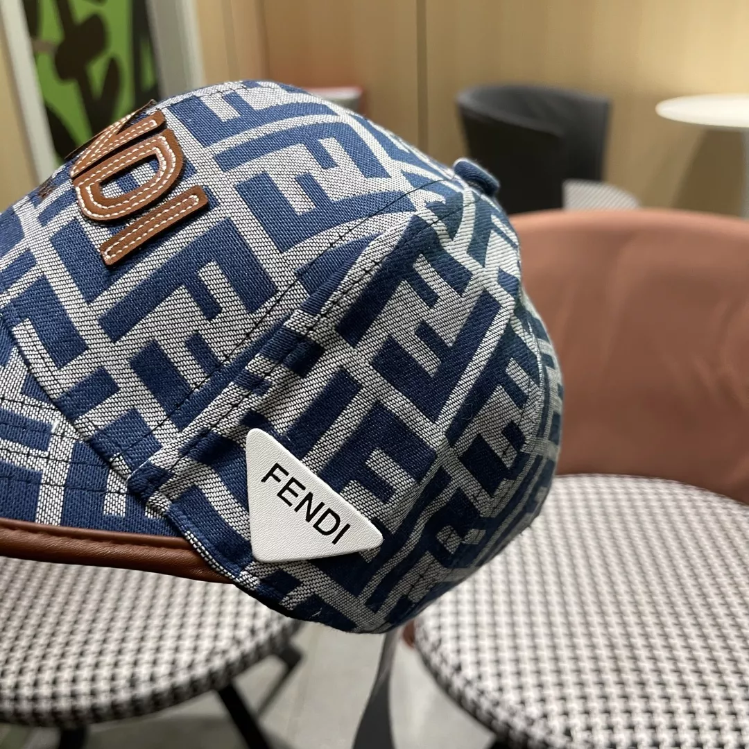 Fendi Caps Modern 597