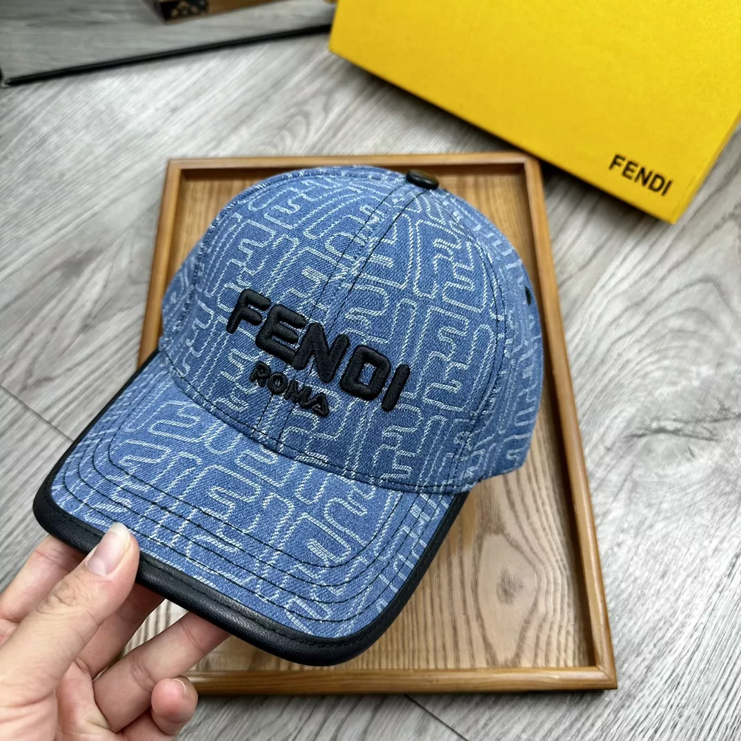 Fendi Caps Practical 8230