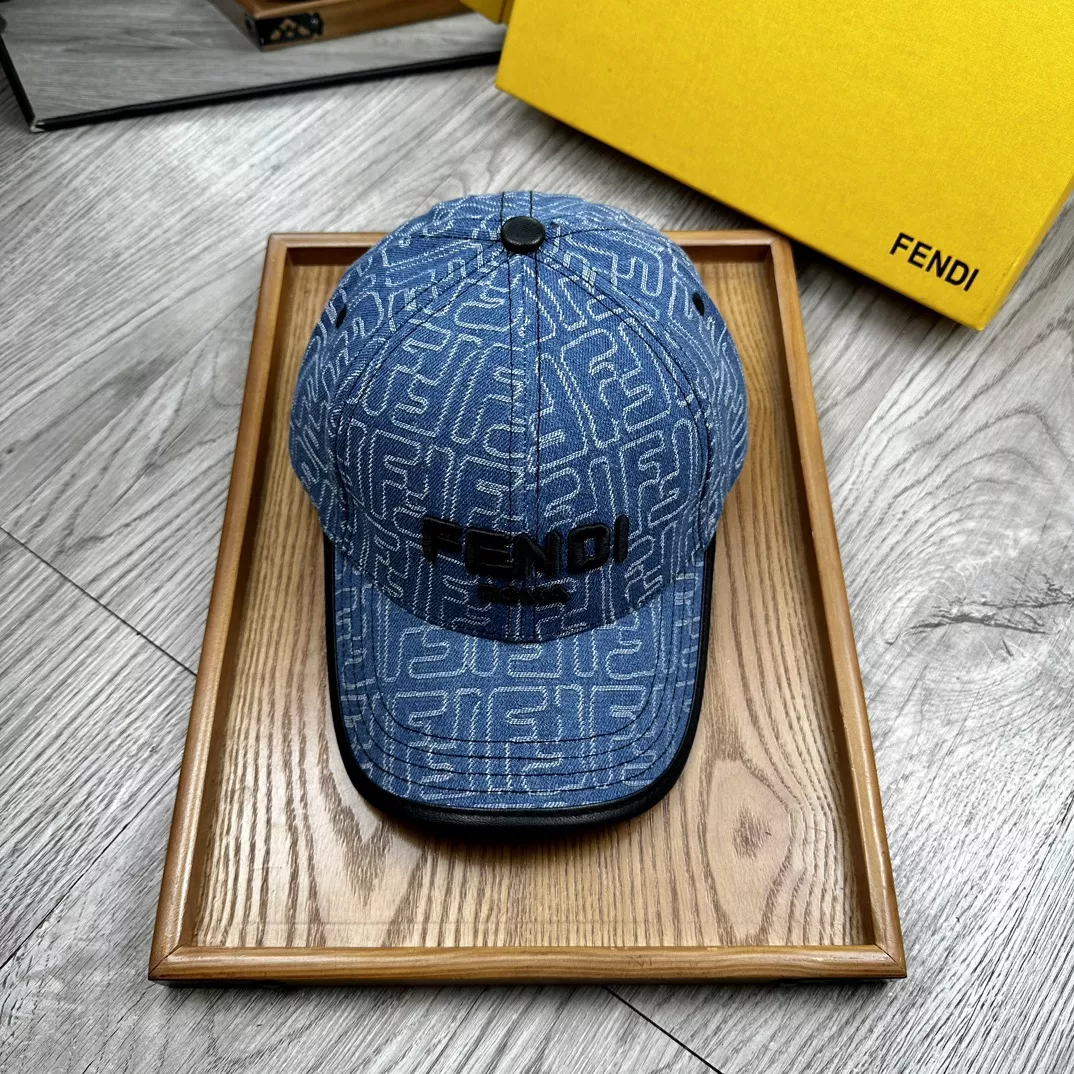 Fendi Caps Practical 8230