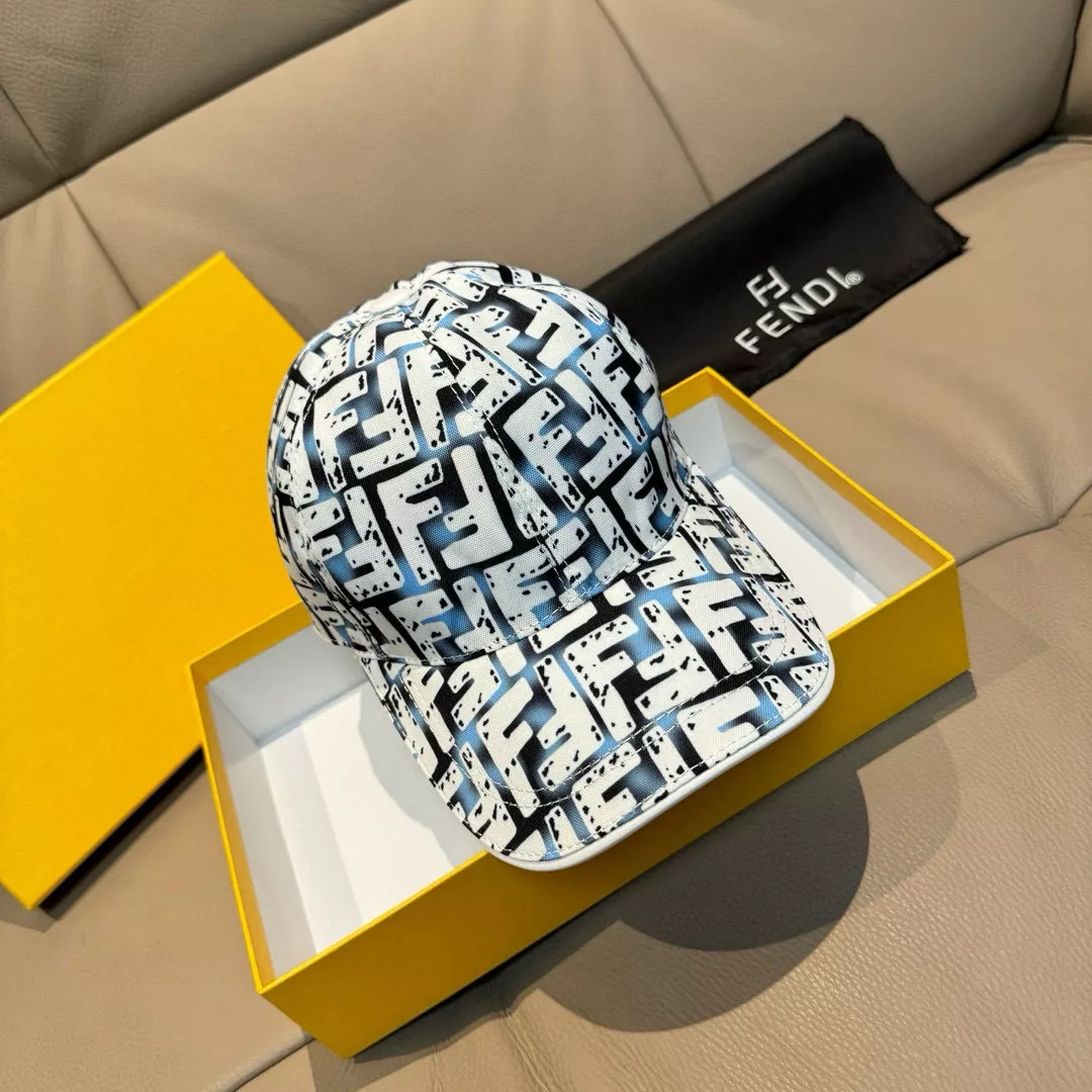 Fendi Caps Resilient 1371