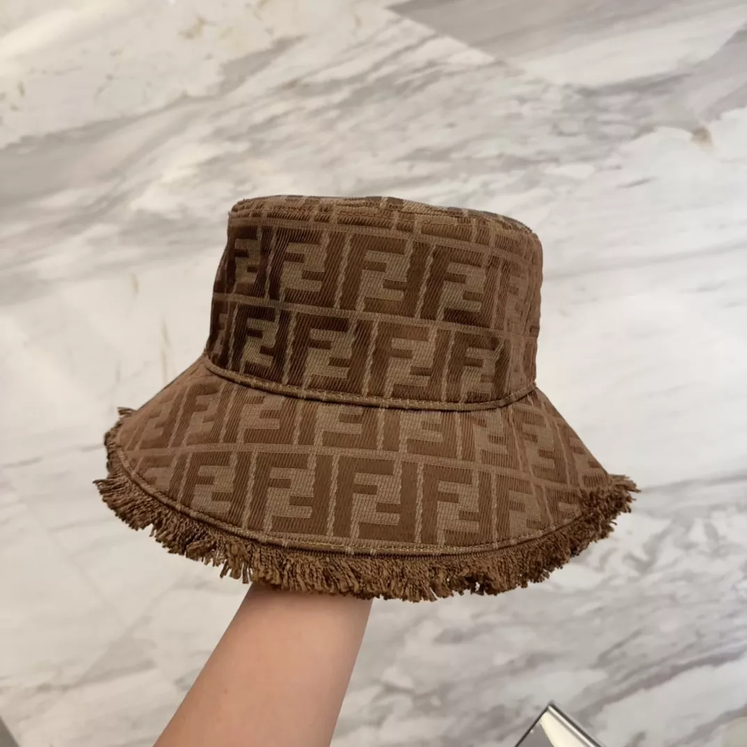 Fendi Caps Resilient 7364