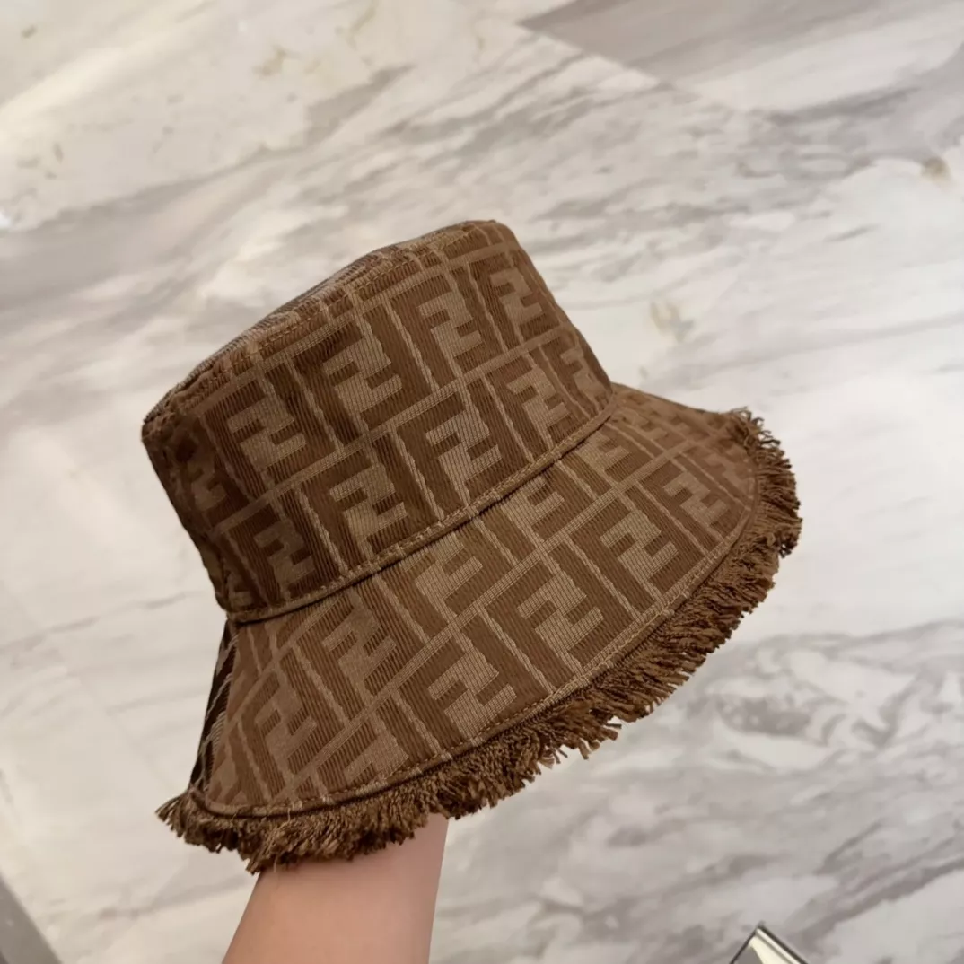 Fendi Caps Resilient 7364