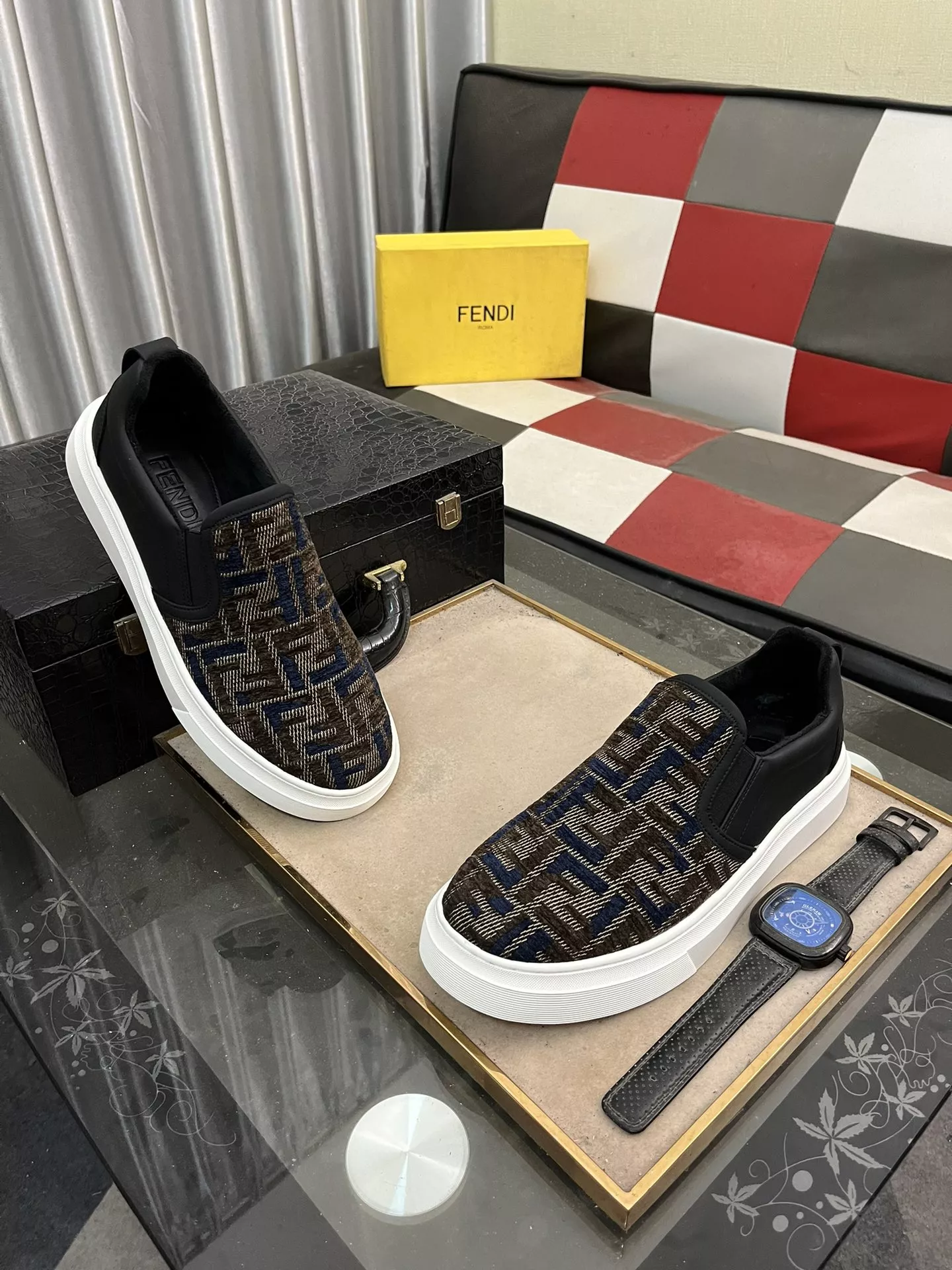 Fendi Casual Shoes For Men AllSeason 9215