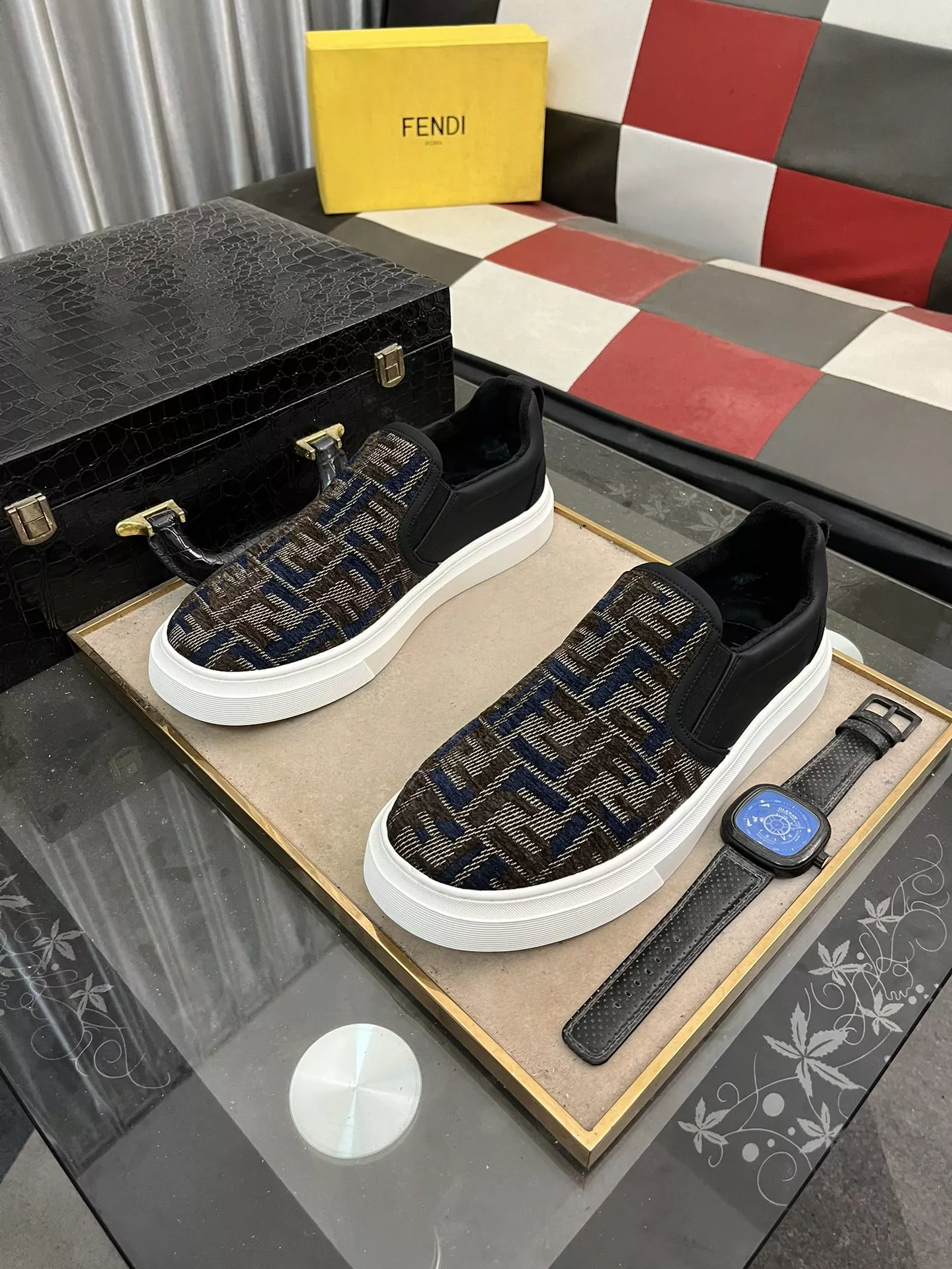 Fendi Casual Shoes For Men AllSeason 9215