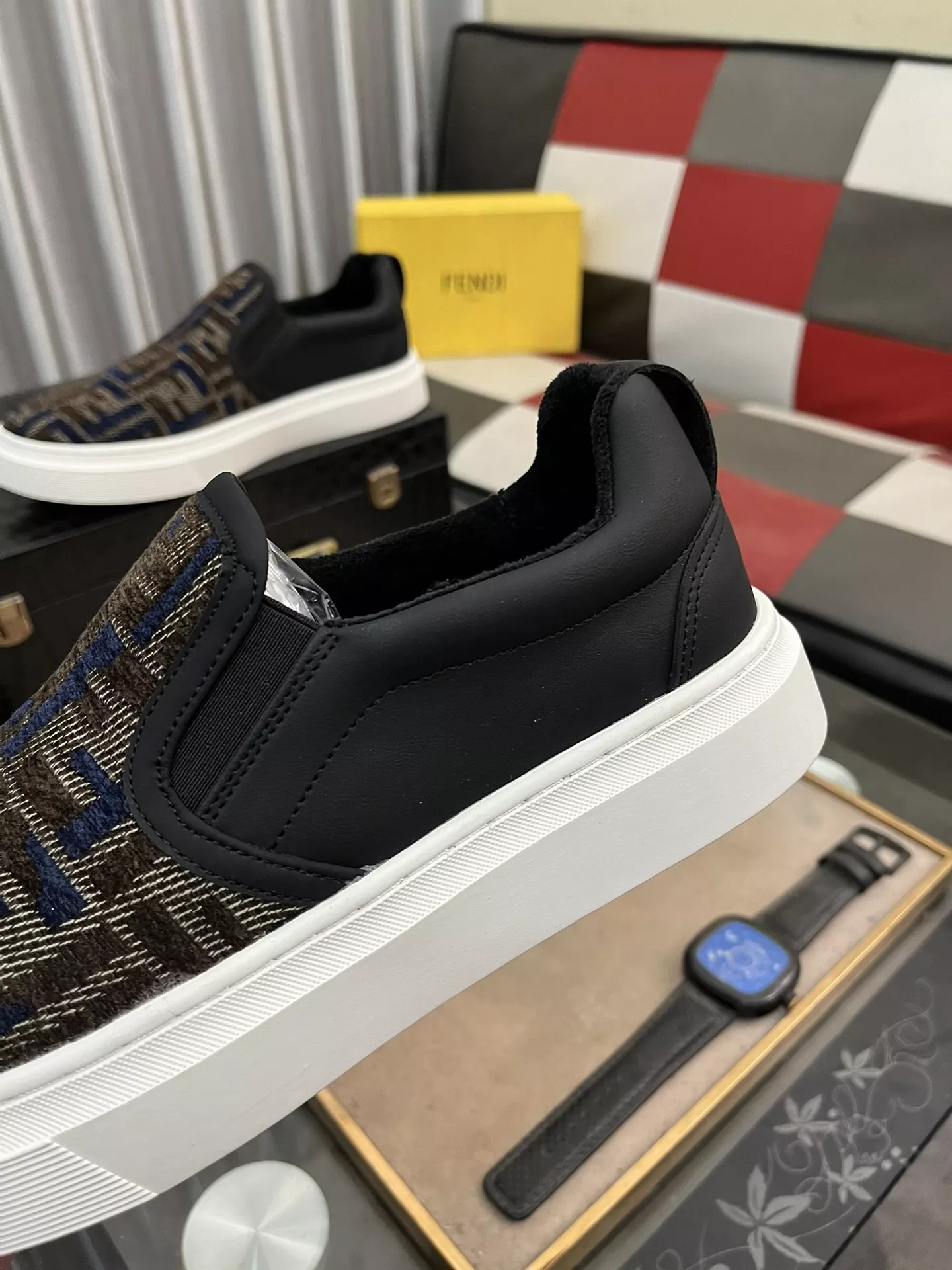 Fendi Casual Shoes For Men AllSeason 9215