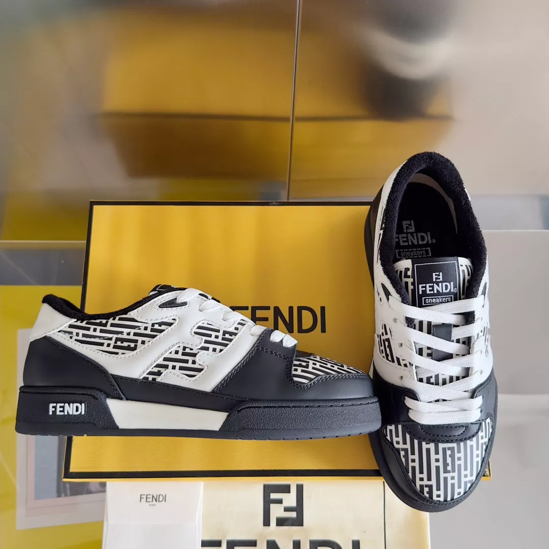 Fendi Casual Shoes For Men Bright 9283