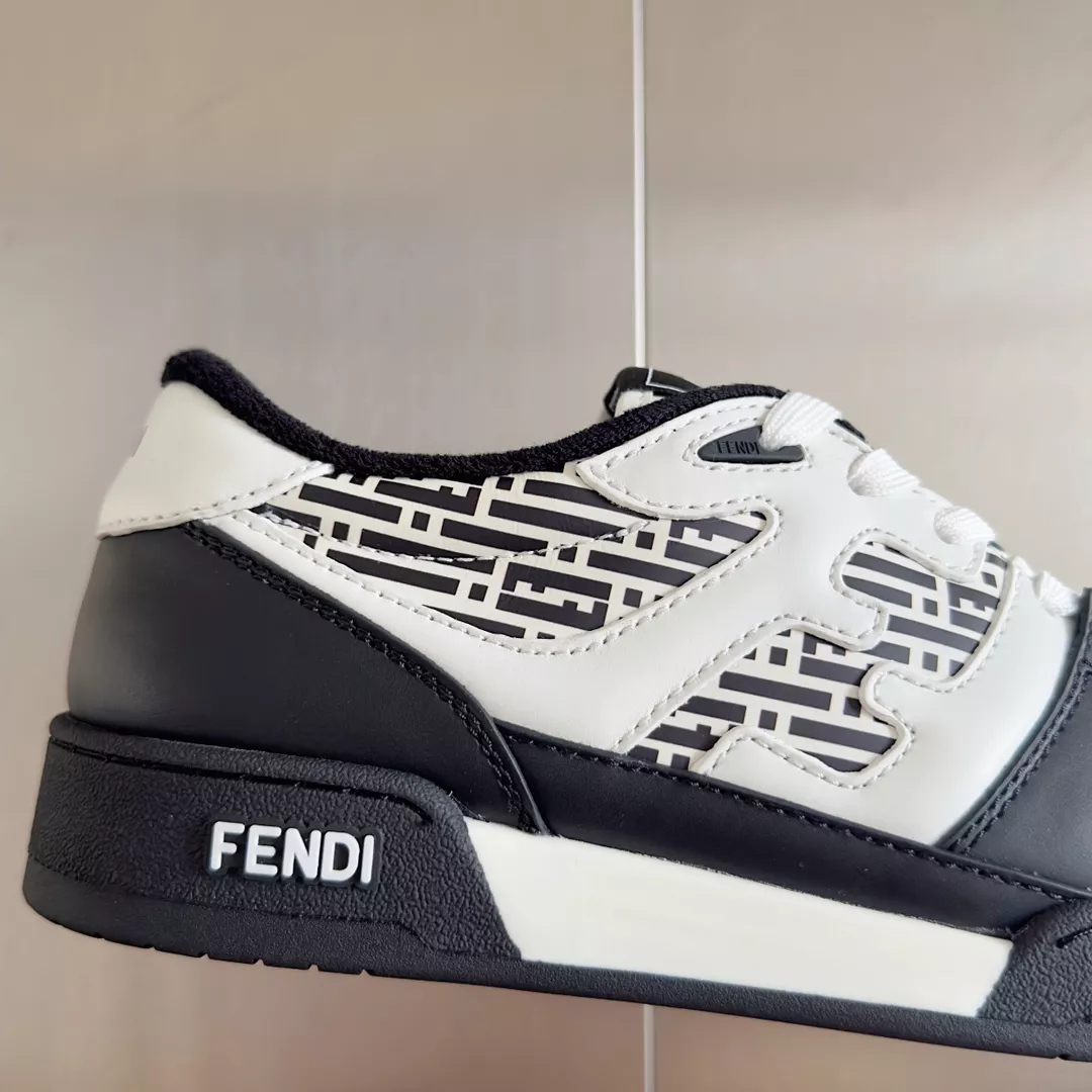 Fendi Casual Shoes For Men Bright 9283