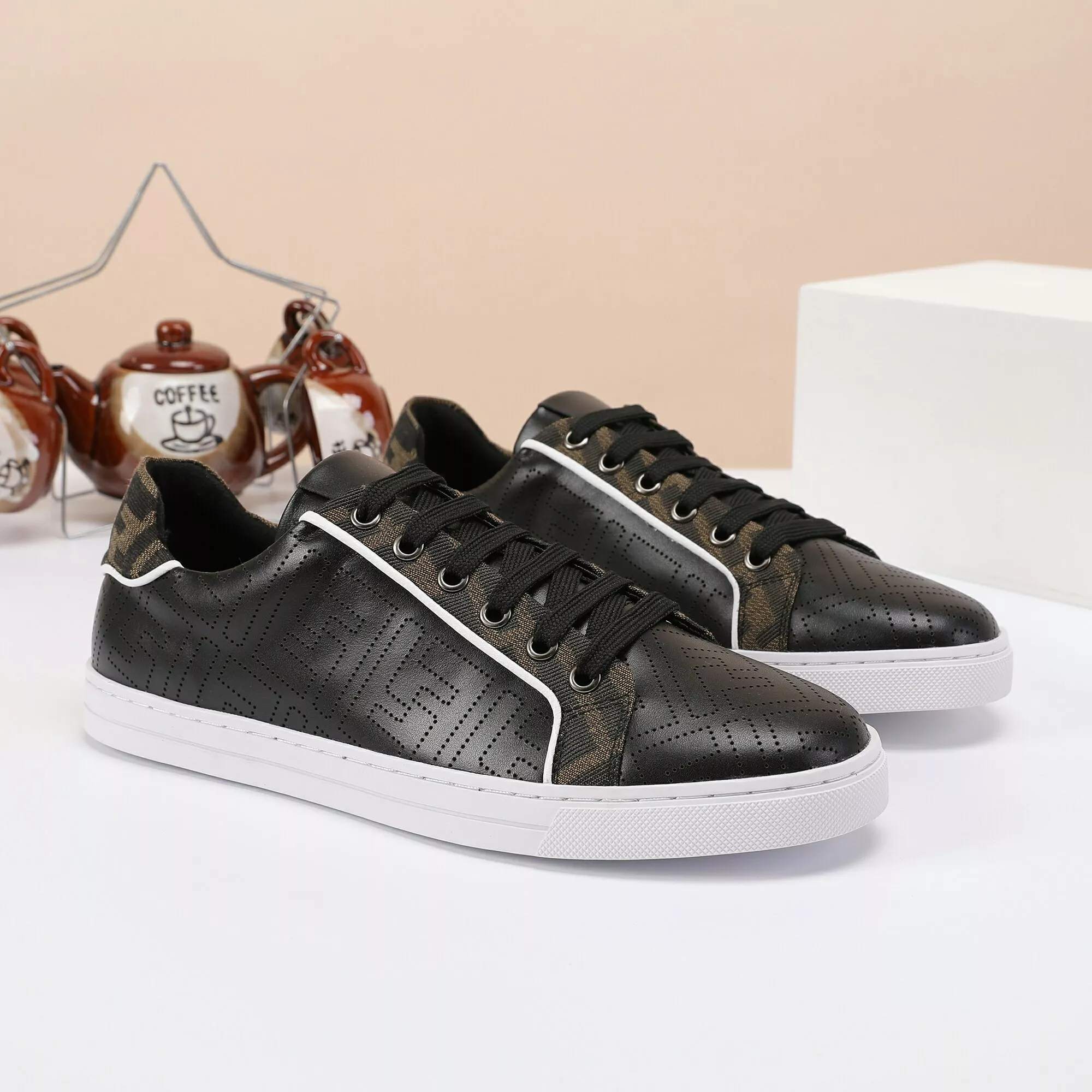 Fendi Casual Shoes For Men Comfortable 214