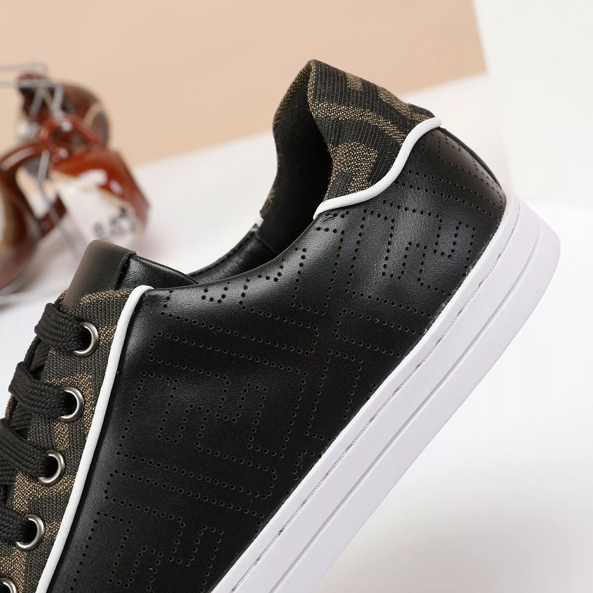 Fendi Casual Shoes For Men Comfortable 214
